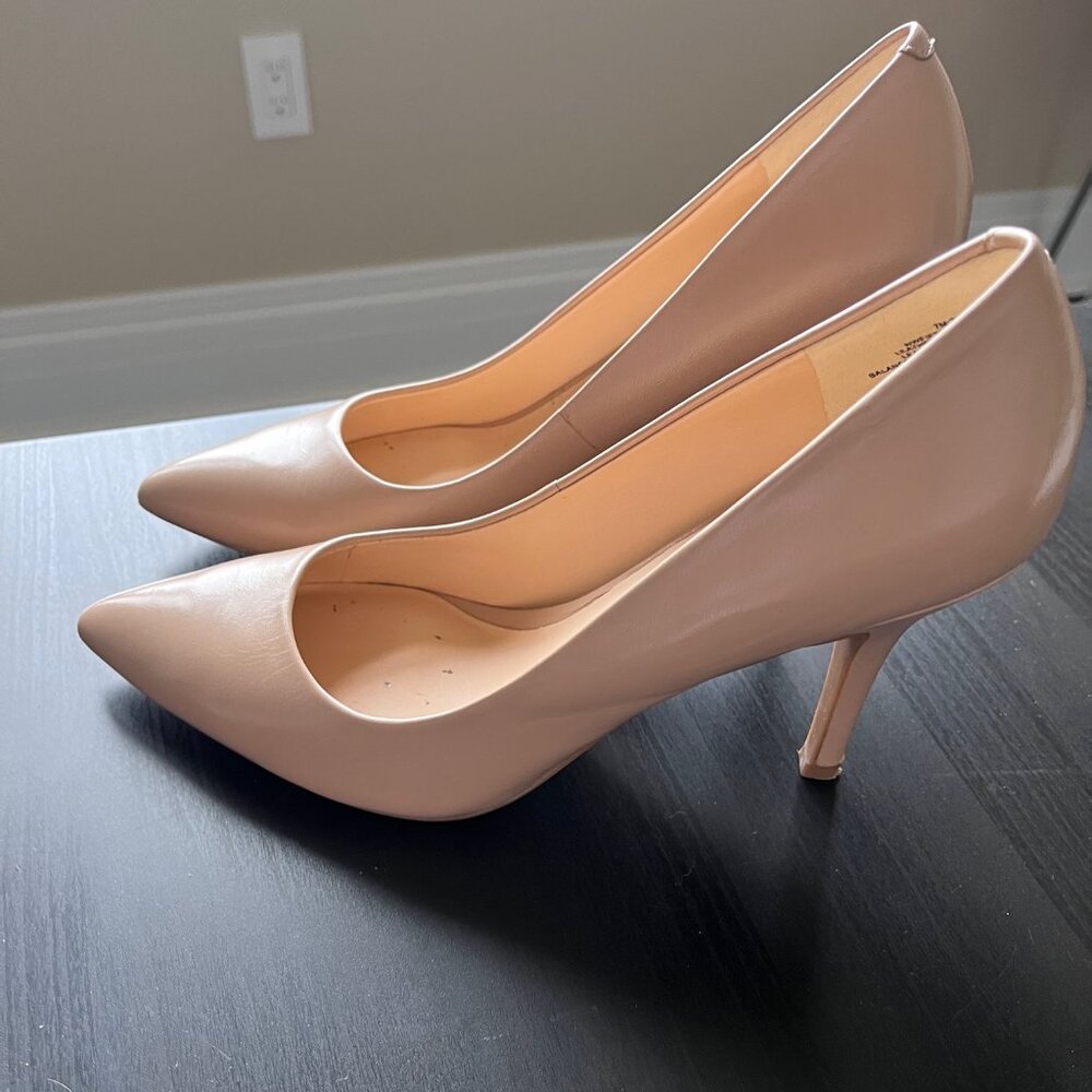 Nine West Heels Beige Size 7
